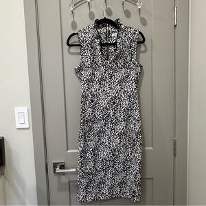 Ruffle collar dress. Size 6.